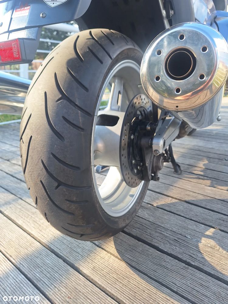 Yamaha FJR - 12