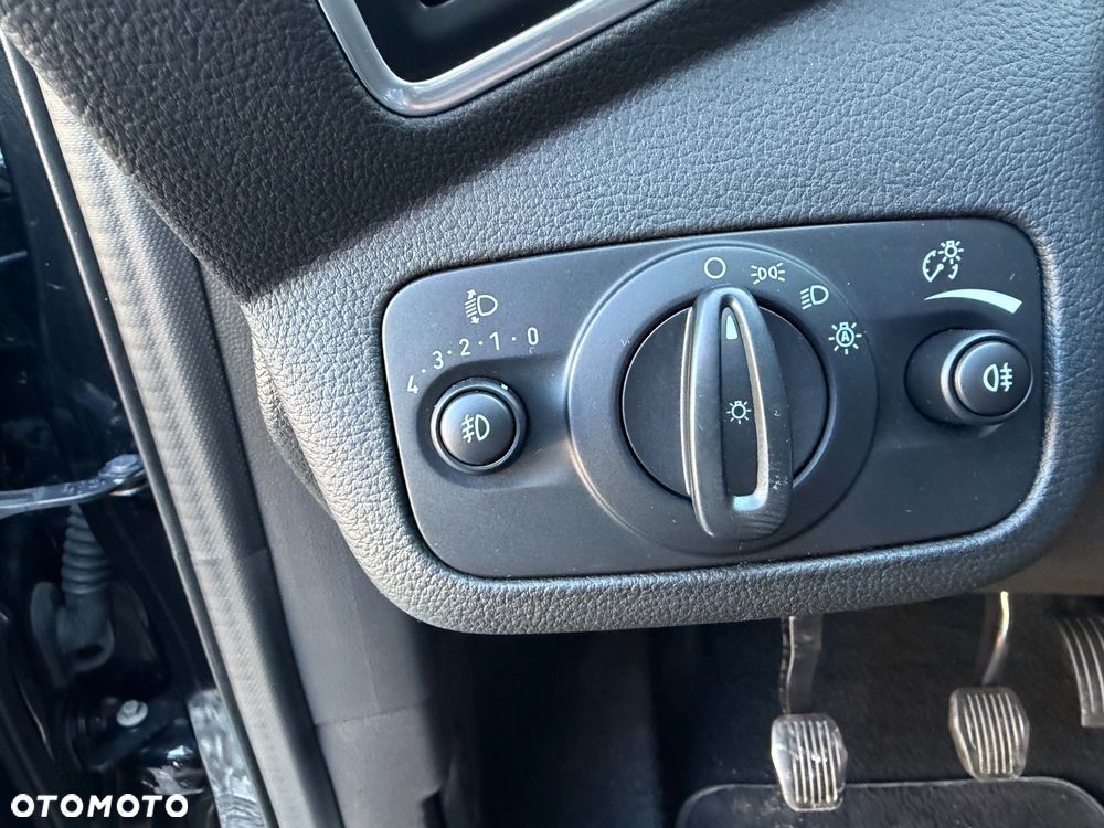 Ford Kuga - 18