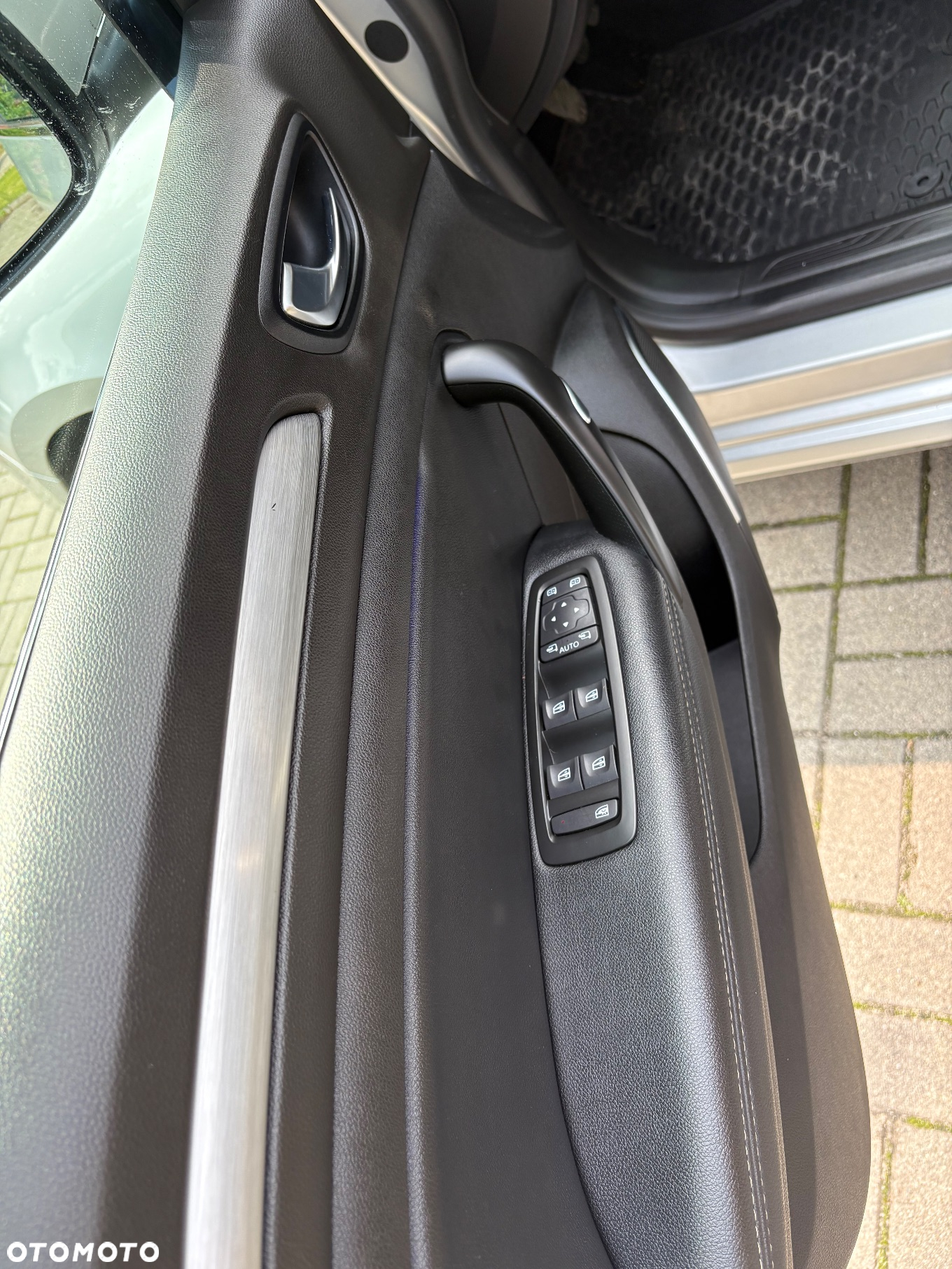 Renault Megane 1.3 TCe FAP Intens - 10