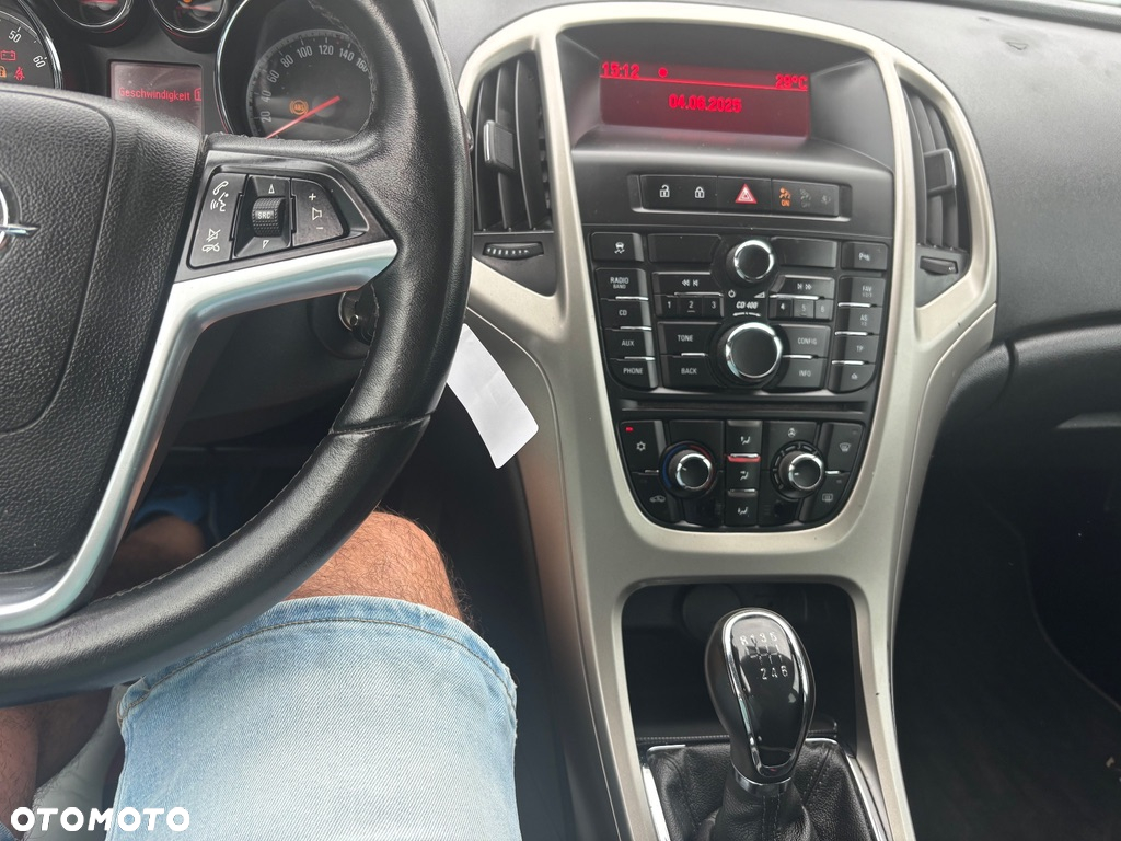 Opel Astra 1.4 Turbo Design Edition - 17