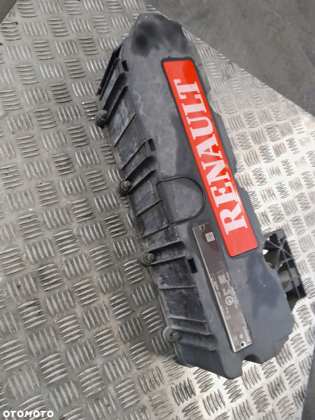 POKRYWA ZAWORÓW GŁOWICY RENAULT MIDLUM DXI 5 7 - 2