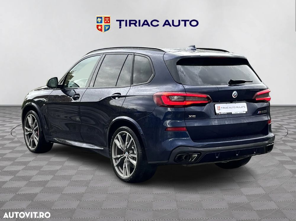 BMW X5 M M50i - 4