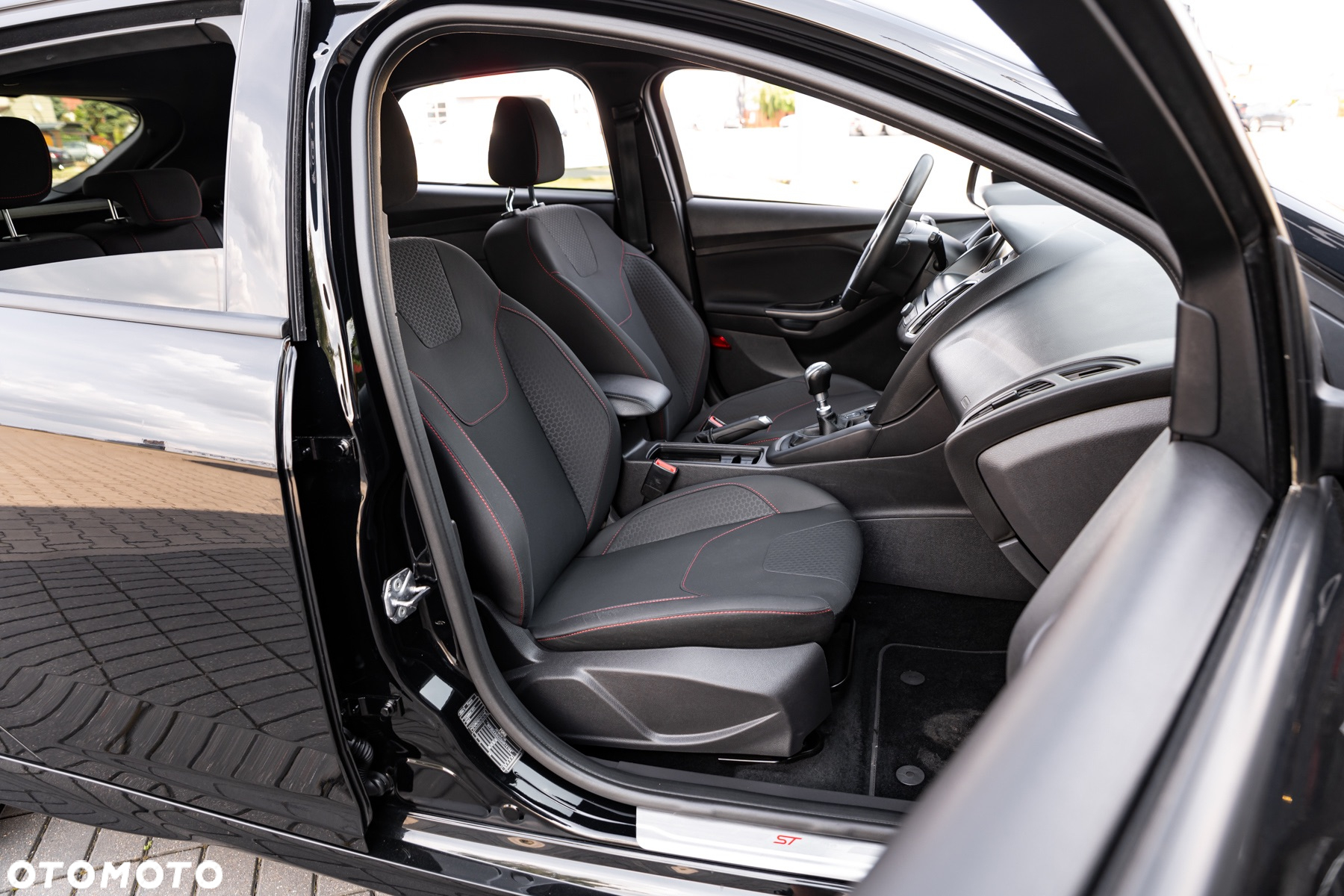Ford Focus 1.5 EcoBoost Start-Stopp-System ST-LINE - 26