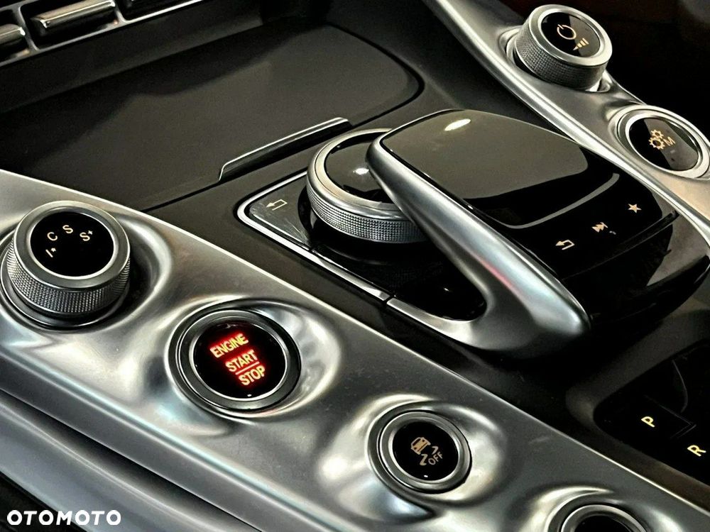 Mercedes-Benz AMG GT - 7