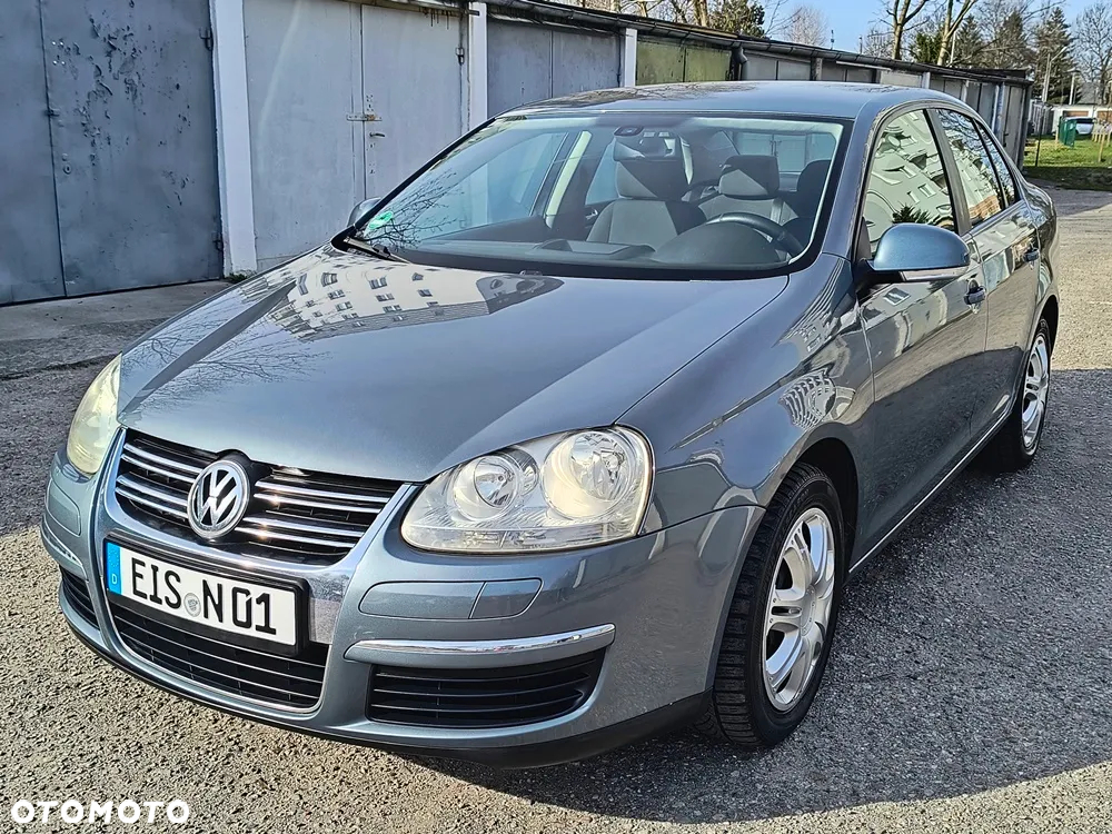 Volkswagen Jetta 1.6 Comfortline - 2