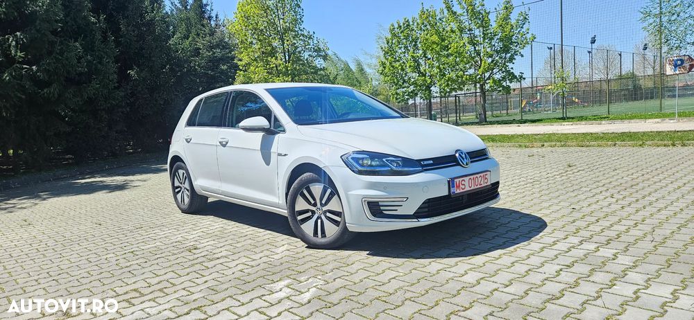 Volkswagen e-Golf - 9
