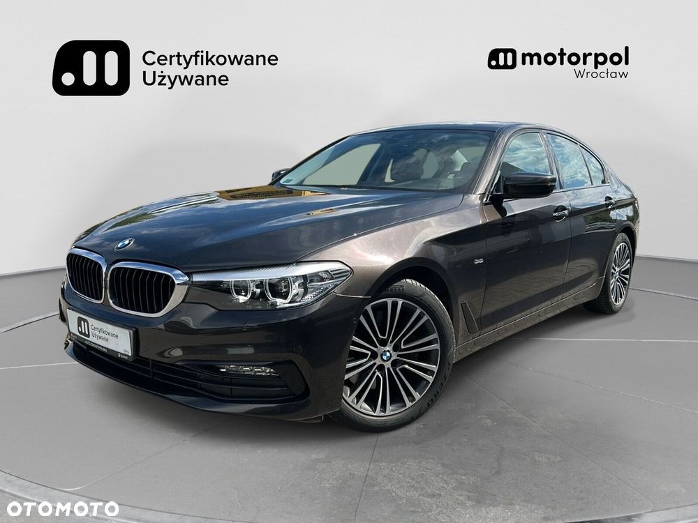 BMW Seria 5 530i GPF xDrive Sport Line sport - 2