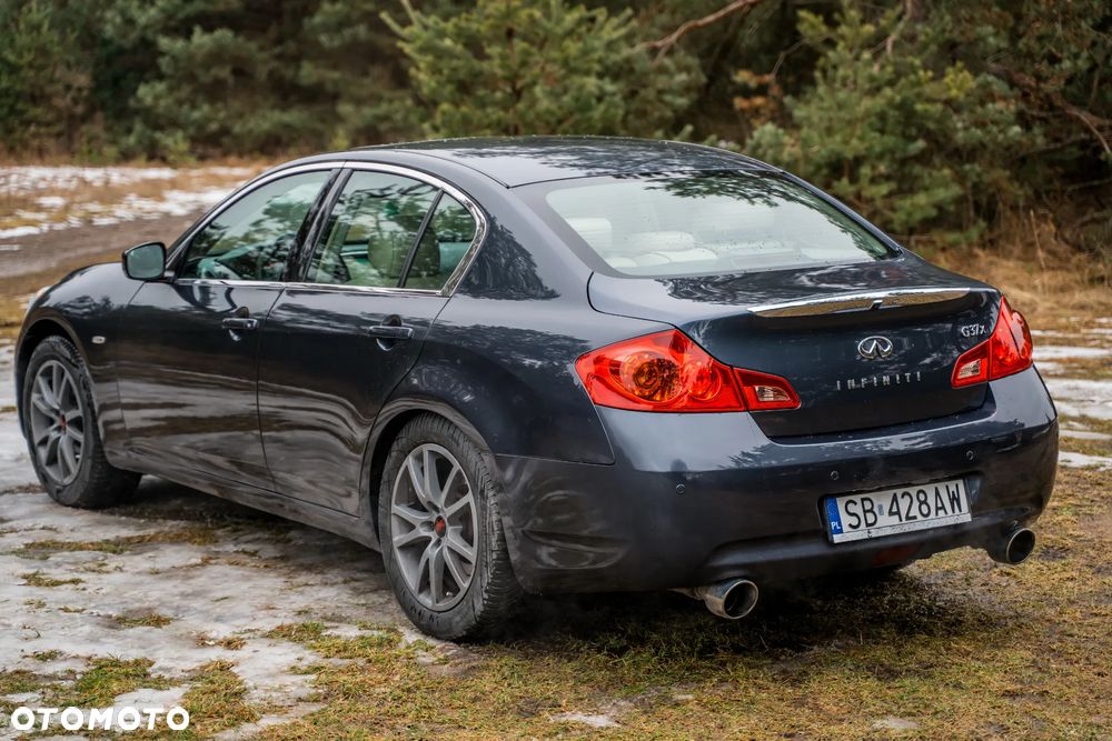 Infiniti G G37 AWD - 9