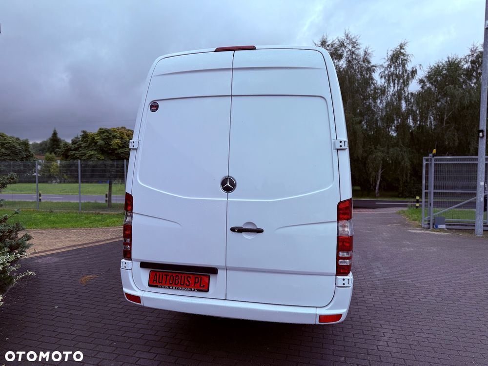 Mercedes-Benz Sprinter - 7