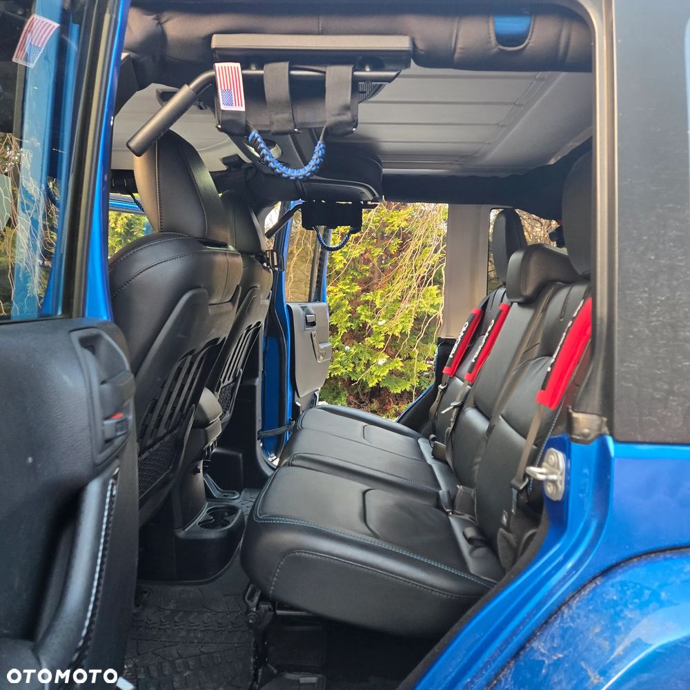 Jeep Wrangler 3.6 Unlim Sahara - 15