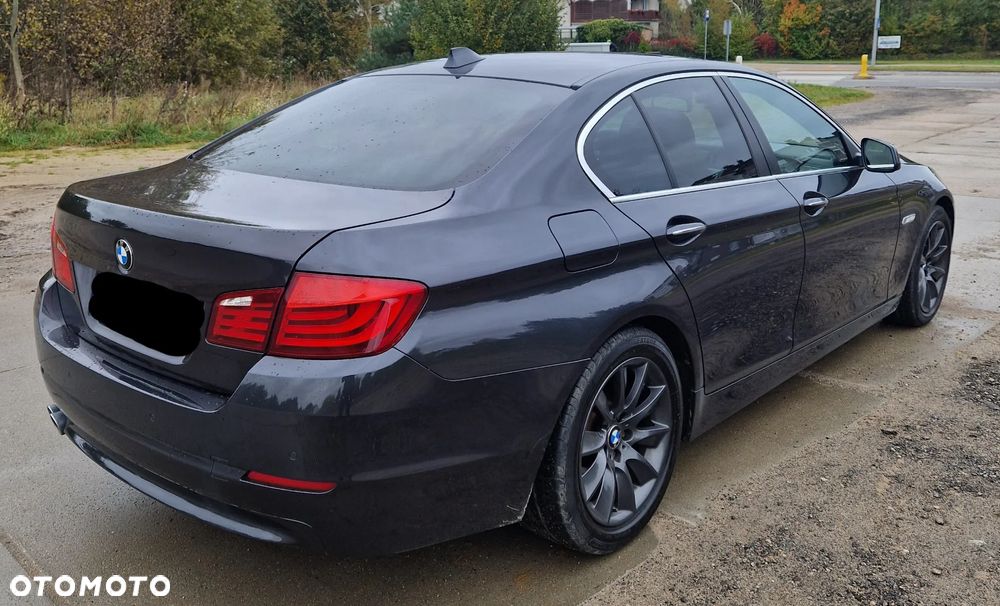 BMW Seria 5 525d xDrive - 3