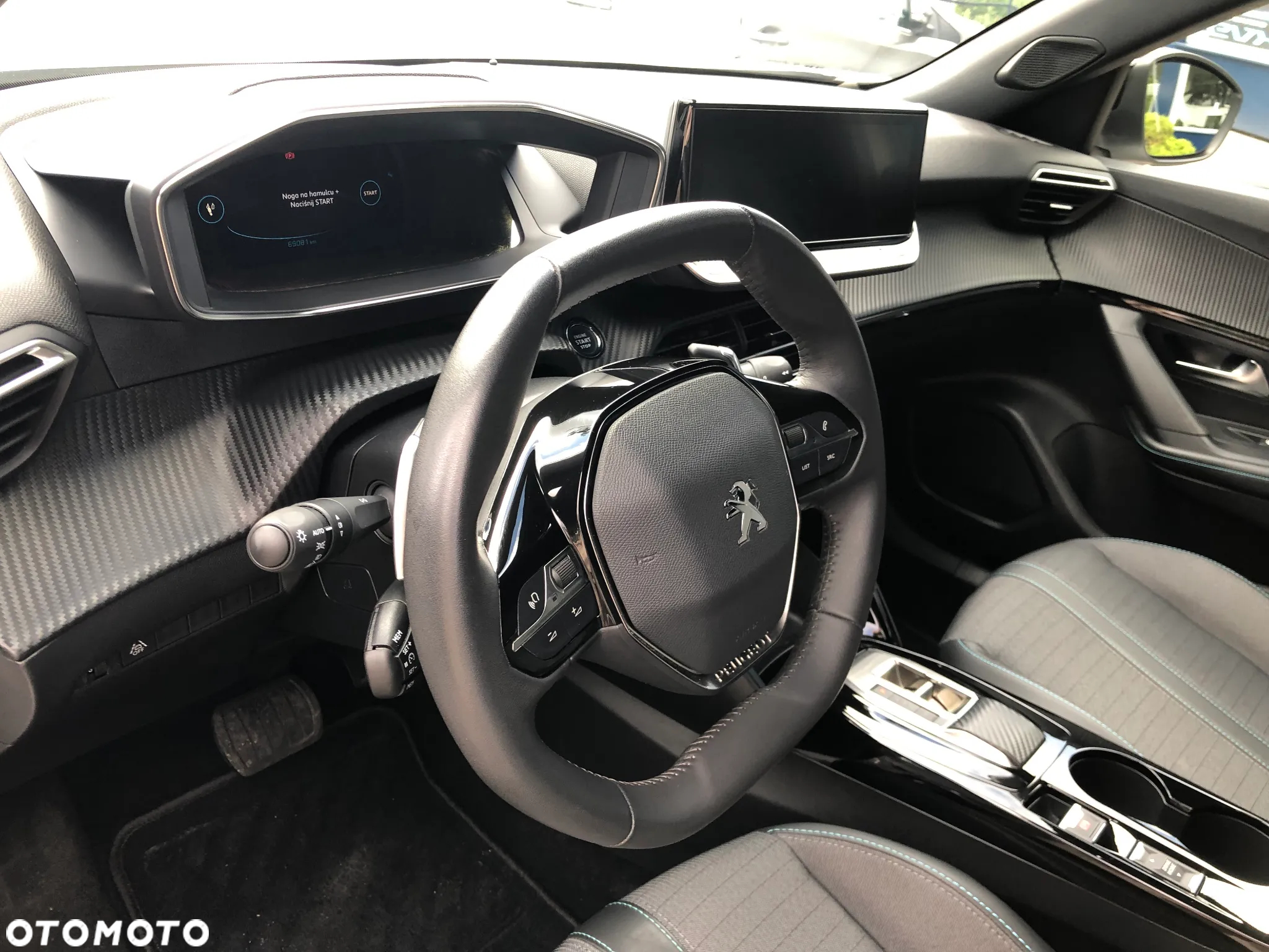 Peugeot 2008 1.2 PureTech Allure S&S EAT8 - 12