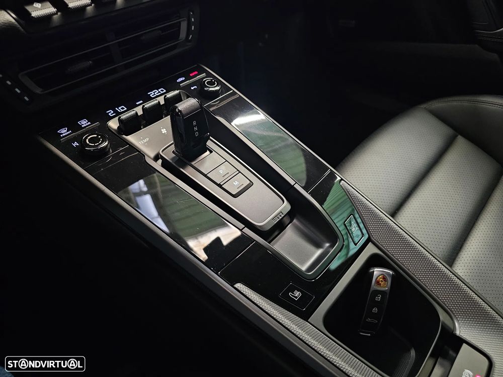 Porsche 911 (992) Carrera S PDK - 35