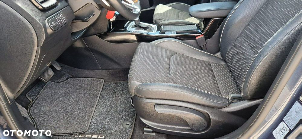 Kia XCeed - 19