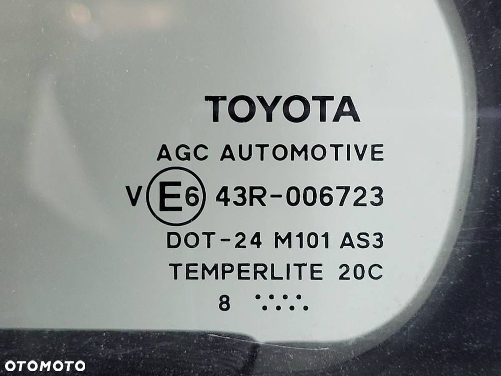 DRZWI TYŁ TYLNE LEWE KOMPLETNE TOYOTA AVENSIS T27 KOMBI 8S6 - 8
