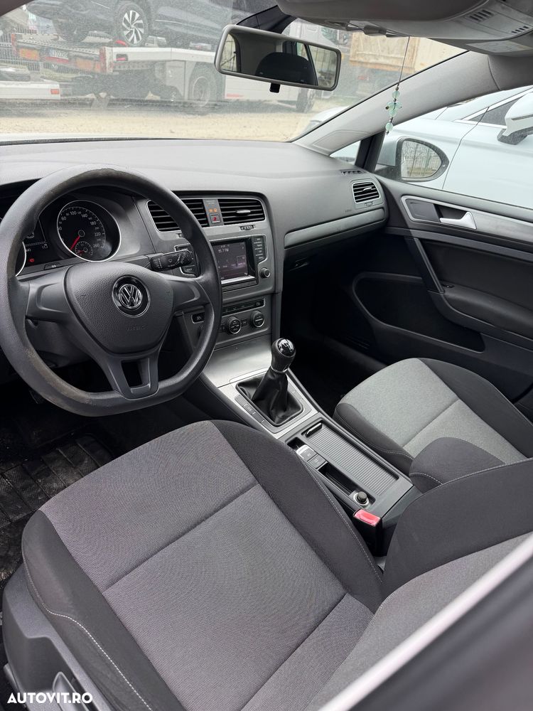 Volkswagen Golf 1.6 TDI BMT Comfortline - 5