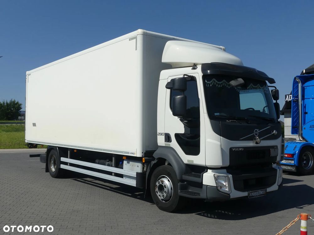 Volvo FL 16.280 / EURO 6 / KONTENER 7.30 / NISKI PRZEBIEG / - 1