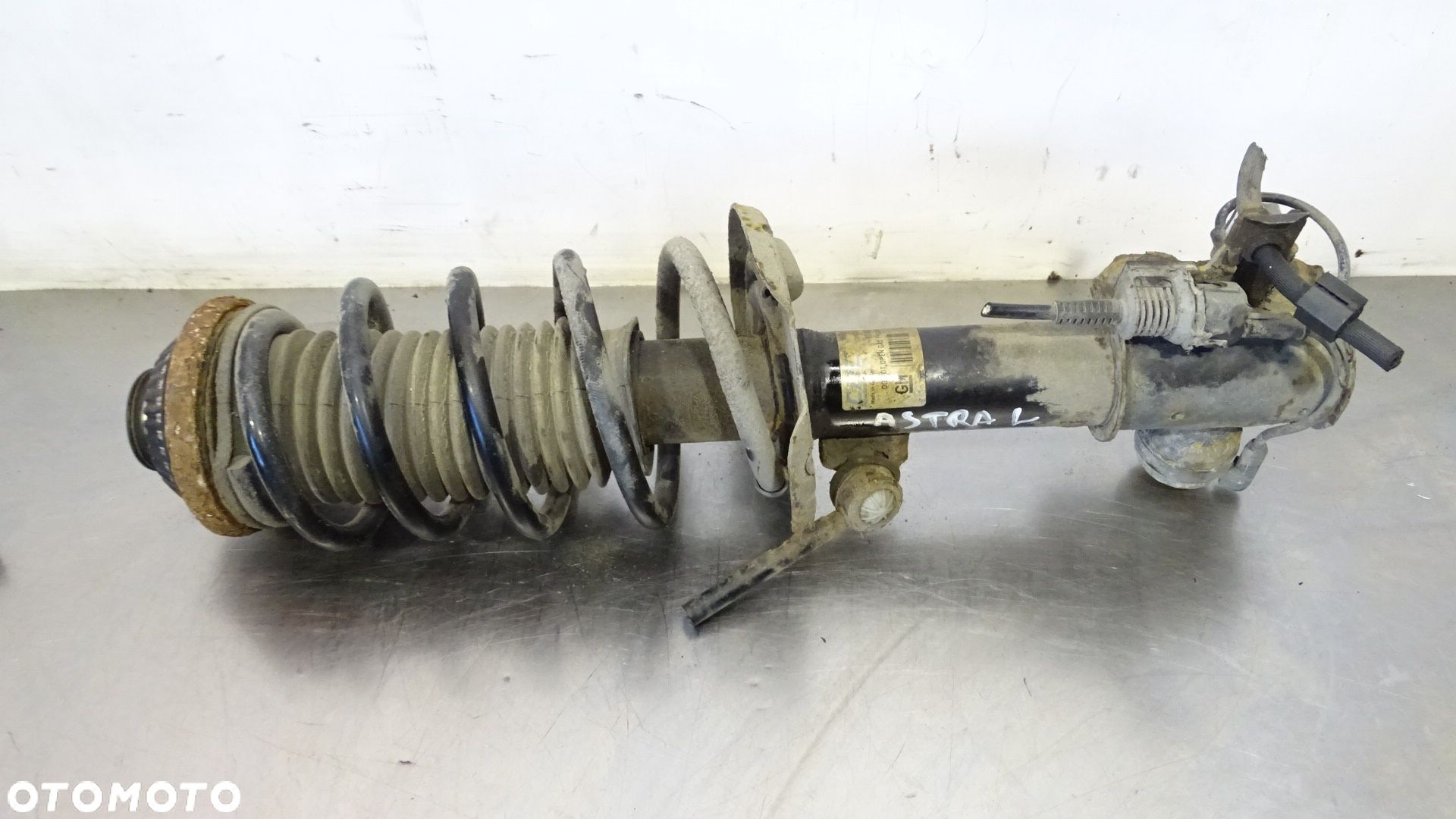 MCPERSON LEWY PRZEDNI IDS OPEL ASTRA H GTC 2.0T 13182348 - 1