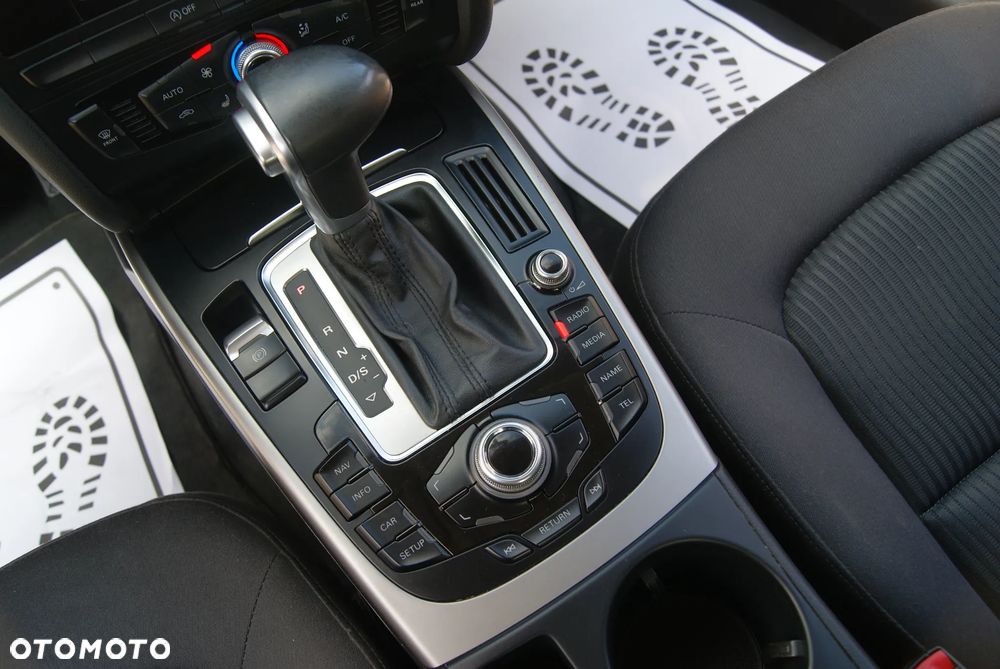 Audi A4 Avant 2.0 TDI DPF multitronic S line Sportpaket - 31