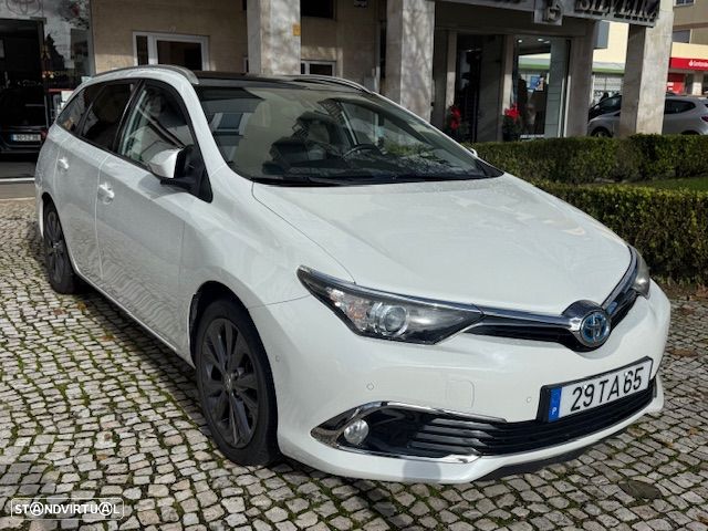 Toyota Auris Touring Sports 1.8 HSD Exclusive+TSS