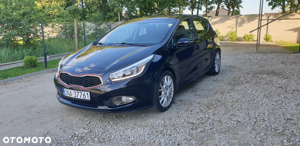 Kia Ceed 1.6 GDI Platinum Edition - 1