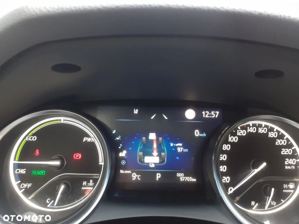 Toyota Camry - 10