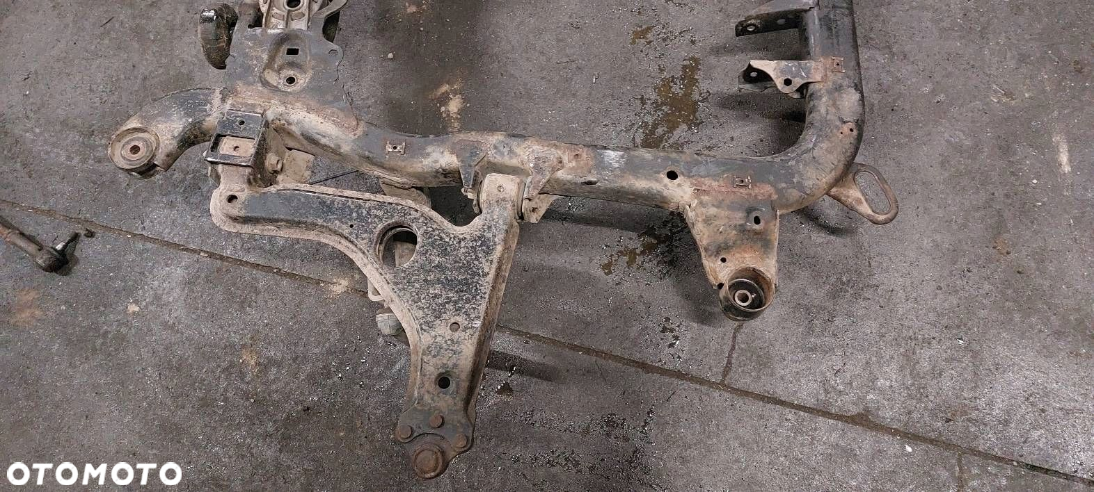 SANKI WÓZEK KOŁYSKA SILNIKA OPEL ASTRA H ASTRA III 1.9 CDTI - 4