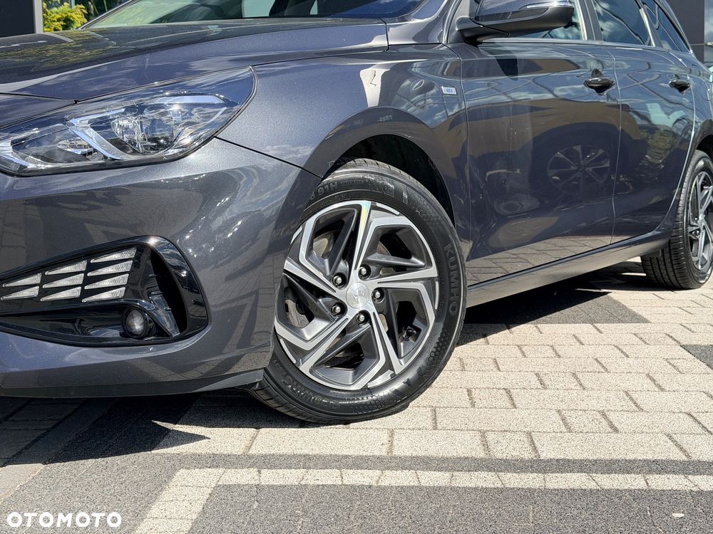 Hyundai i30 1.5 T-GDI 48V Comfort DCT - 2