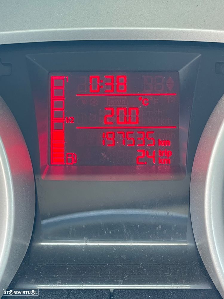 SEAT Ibiza ST 1.6 TDI Reference DPF - 10
