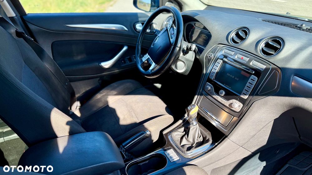 Ford Mondeo 2.0 TDCi Titanium - 13