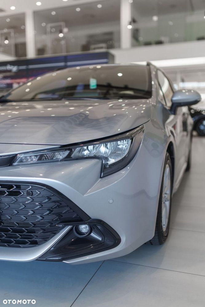 Toyota Corolla 1.8 Hybrid Comfort - 12