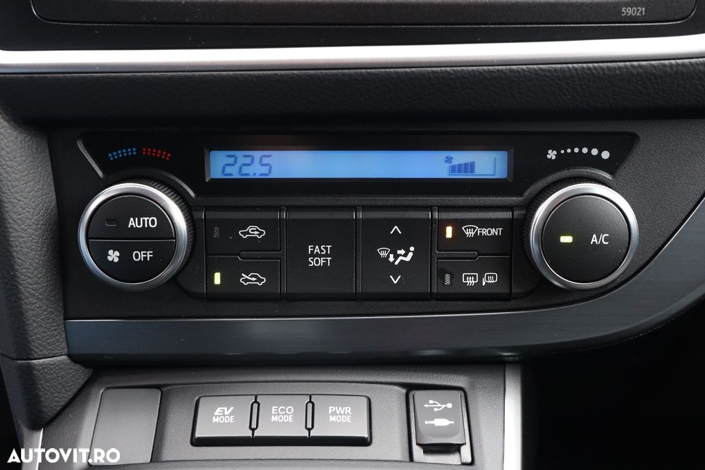 Toyota Auris 1.8 L VVT-i Hybrid Luna - 13