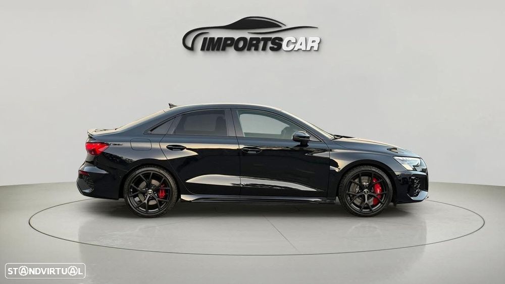 Audi RS3 Limousine - 3