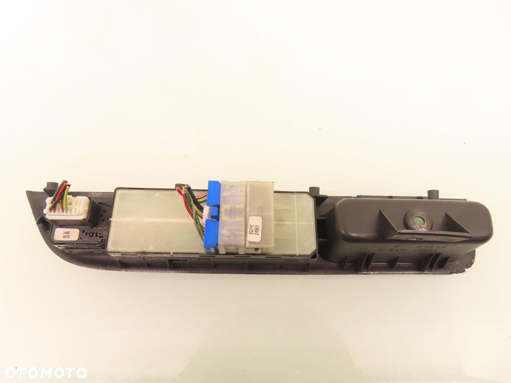 PANEL SZYB SUZUKI SWIFT IV 8376262J11 - 6