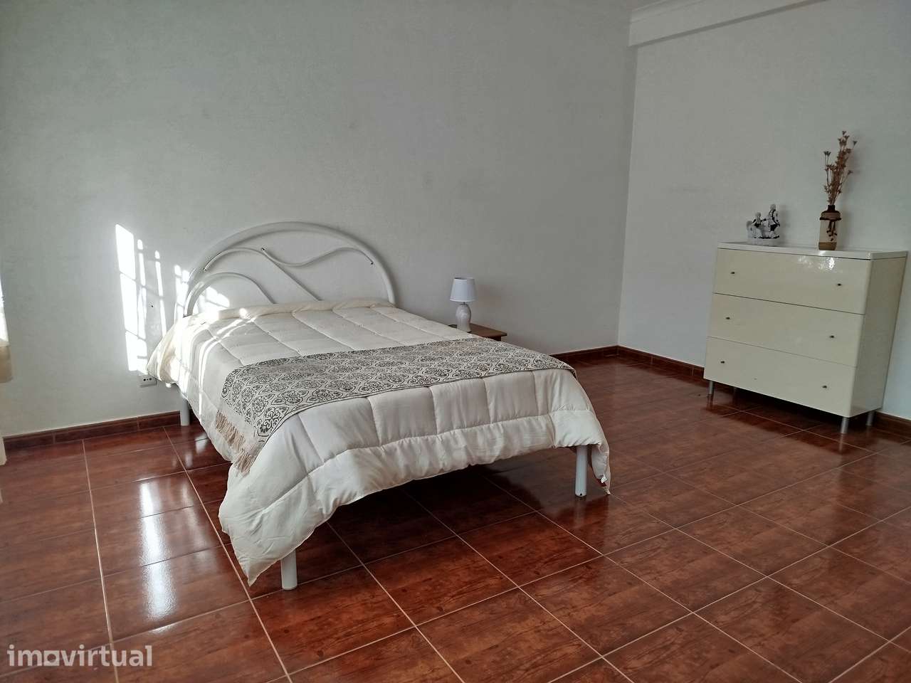 Moradia T4 isolada com 3 casas de banho - Grande imagem: 4/20