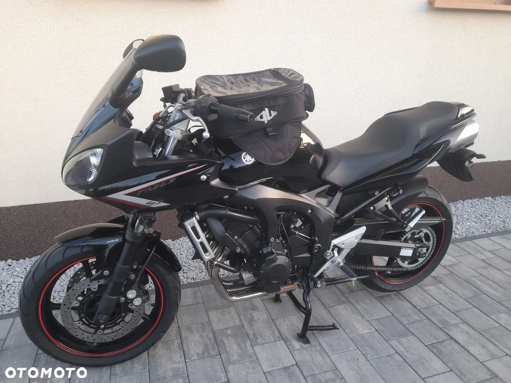 Yamaha FZ6 - 15