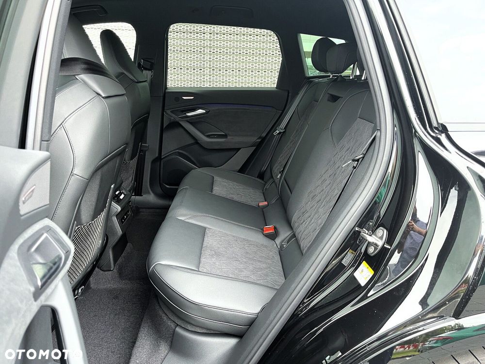 Audi Q6 e-tron - 29