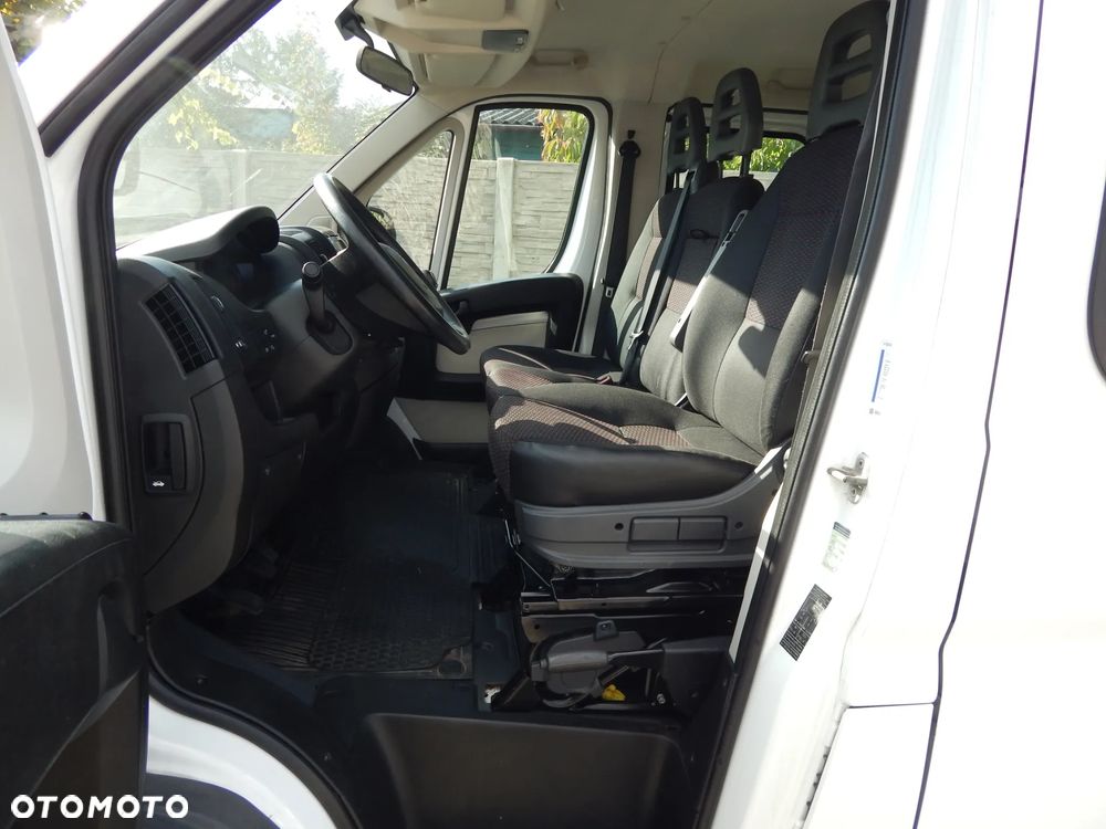 Peugeot Boxer_7-Osobowy_Max-Rama_Skrzynia_Paka - 24