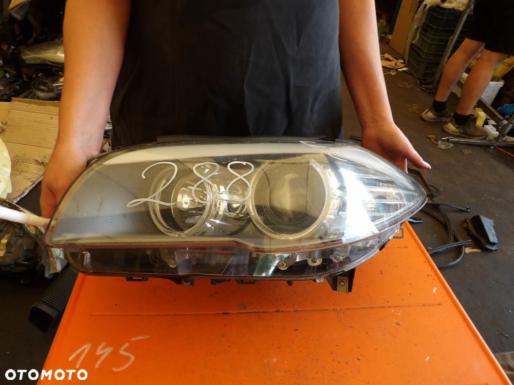BMW - F10 - H7 - PĘKNIĘTE  SZKŁ0 LEWA LAMPA PRZEDNIA - EUROPA - 1