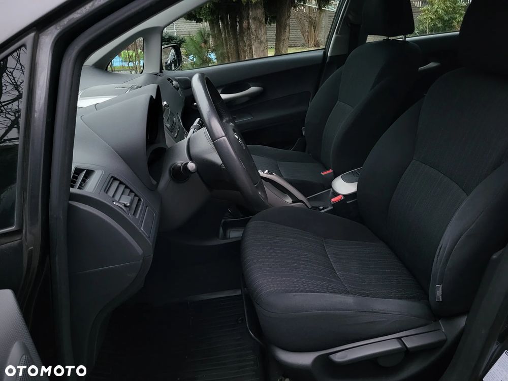 Toyota Auris 1.4 VVT-i - 8