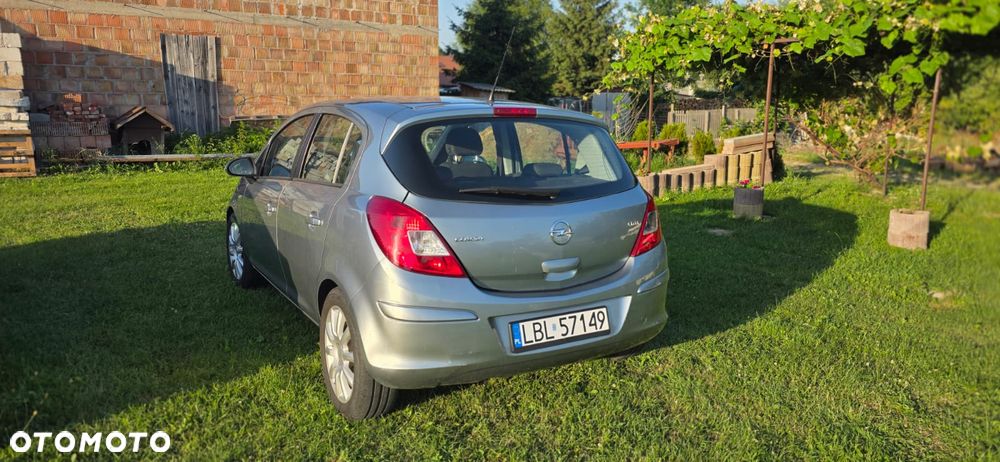 Opel Corsa 1.3 CDTI DPF EcoFLEX Start-Stop Edition - 2