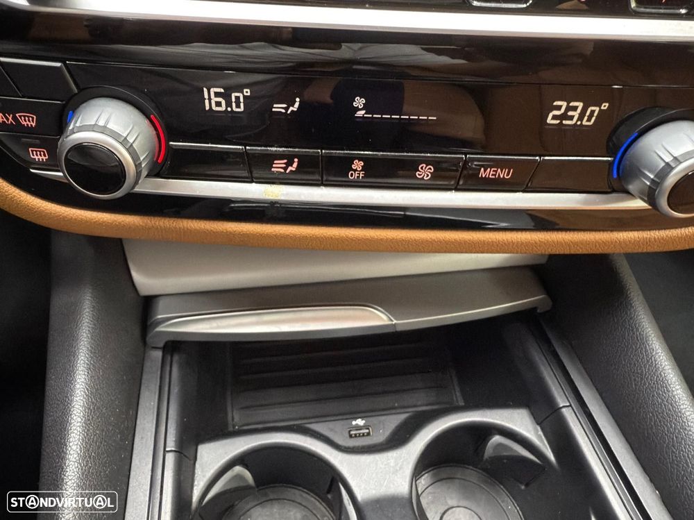 BMW 520 d Line Luxury Auto - 35