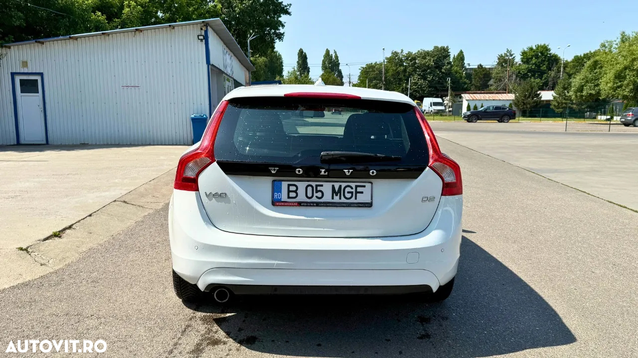 Volvo V60 D2 Basic - 15