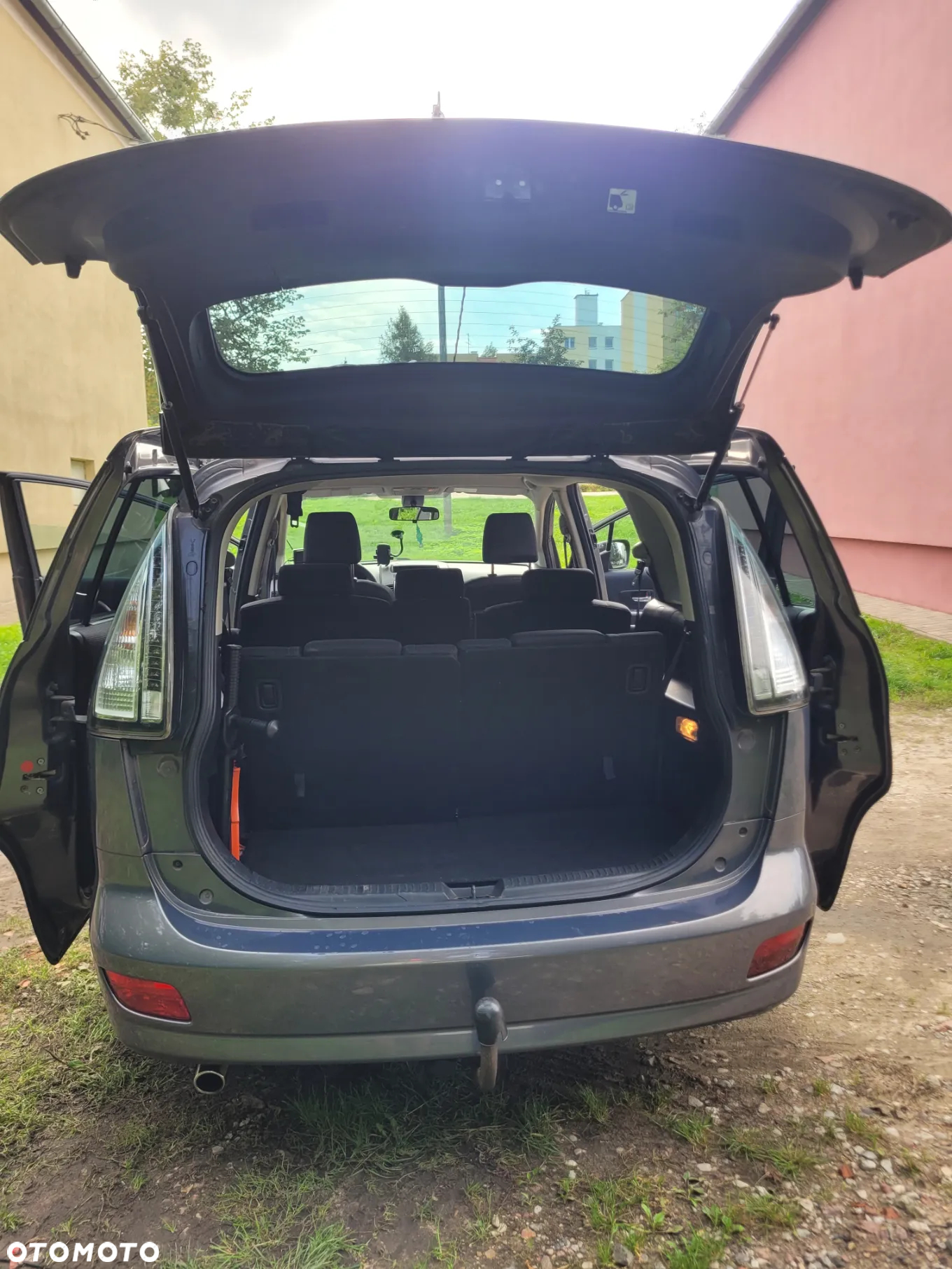 Mazda 5 - 13