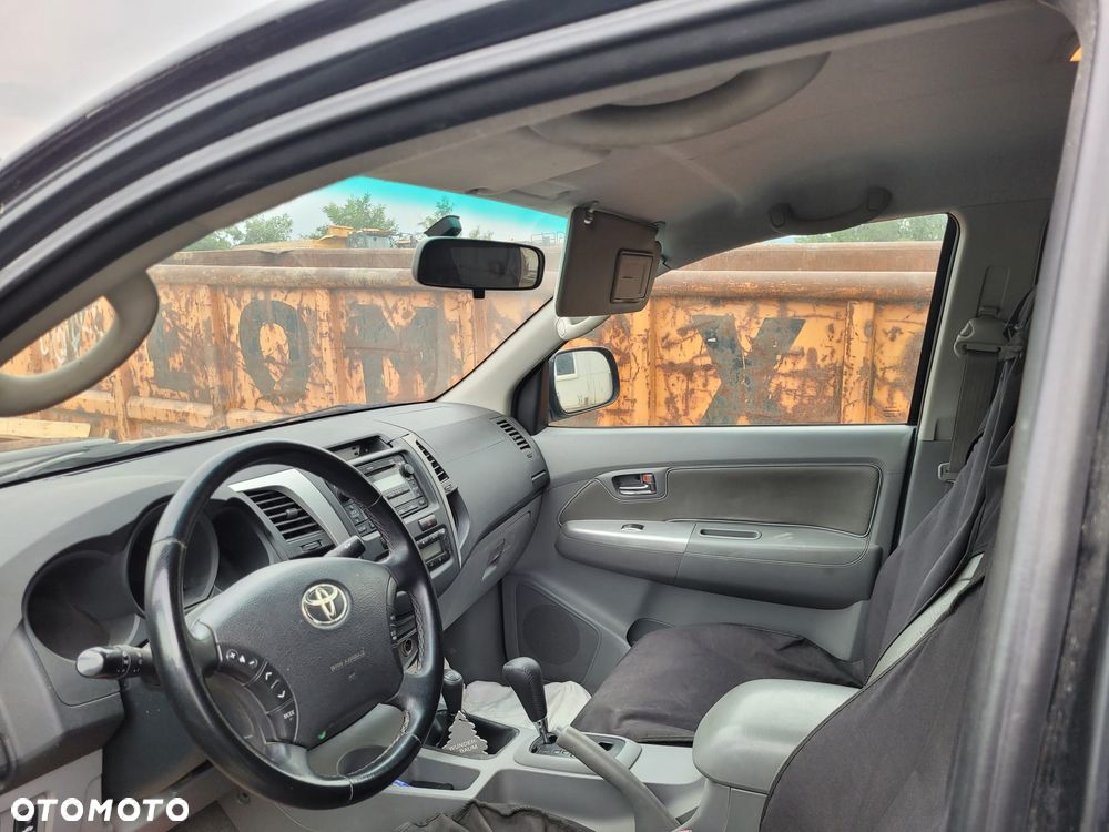 Toyota Hilux 4x4 Double Cab Autm Sol - 6