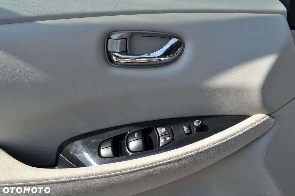 Nissan Leaf 24 kWh (ohne Batterie) Tekna - 19