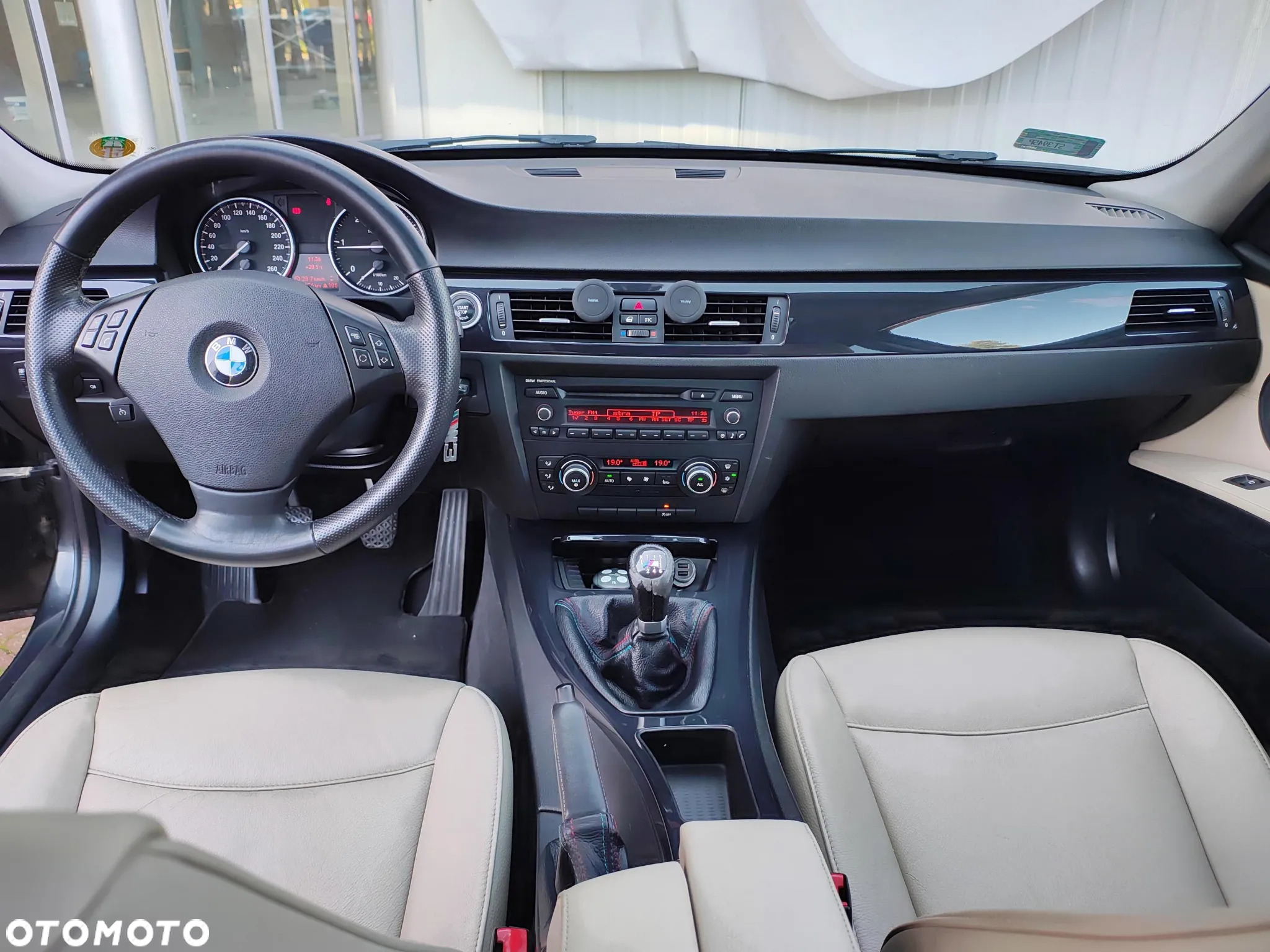 BMW Seria 3 320d - 9
