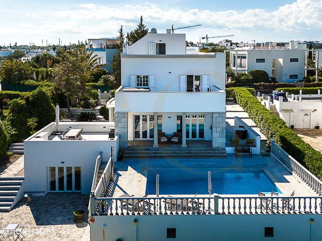 Moradia Exclusiva T4 com Vista Mar e Cidade em Tavira - Grande imagem: 2/60