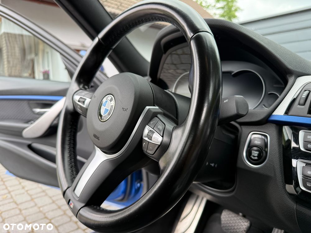 BMW Seria 3 320d xDrive M Sport - 19