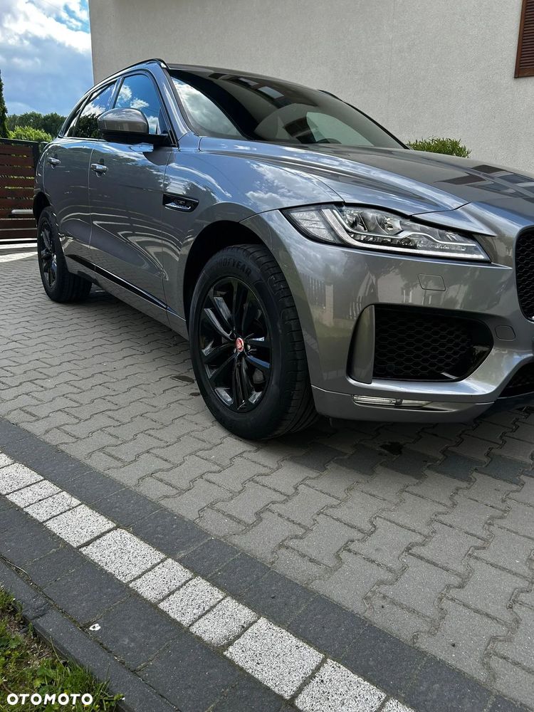 Jaguar F-Pace 2.0 i4P AWD Chequered Flag - 2